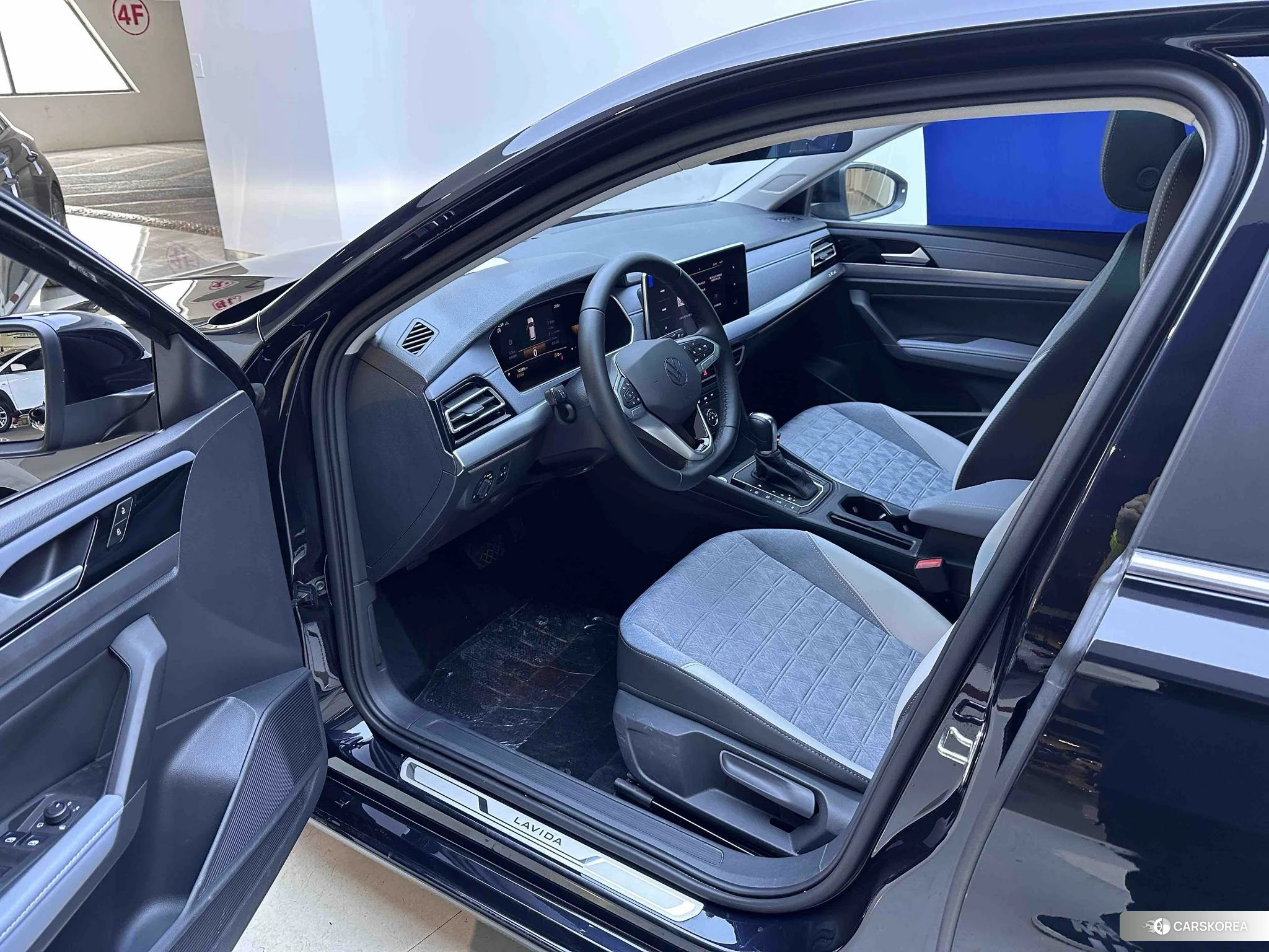 Volkswagen Lavida id 4455399 из Китая 16