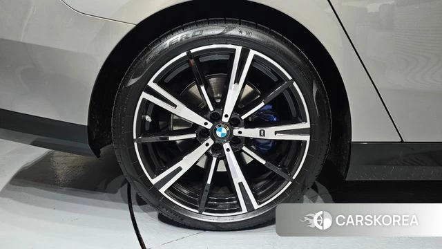 BMW 5 Series (G60) id 4462245 из Кореи 15