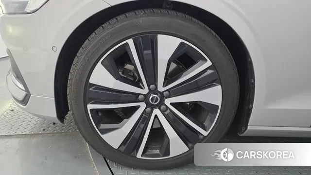 Volvo S60 3rd generation id 3457934 из Кореи 15