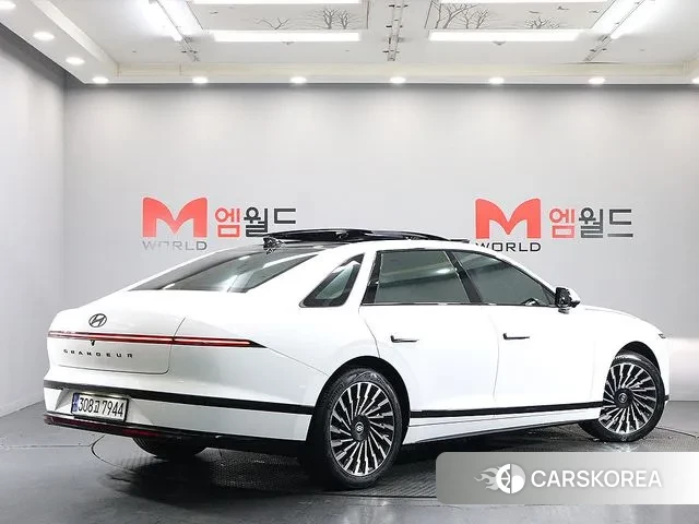 Hyundai Grandeur Hybrid (GN7) id 3410312 из Кореи 15
