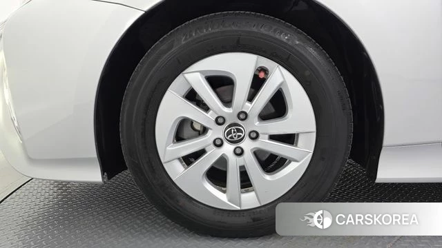 Toyota Prius 4th Generation id 4197130 из Кореи 25