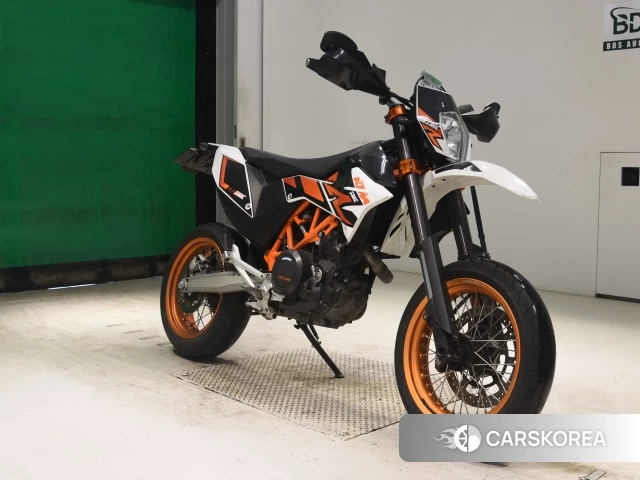 KTM 690 SMC R 2017 из Японии, фото 5