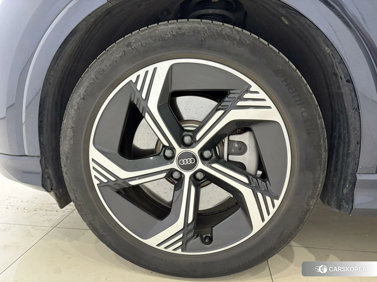 Audi Q4 e-tron id 4513798 из Китая 10
