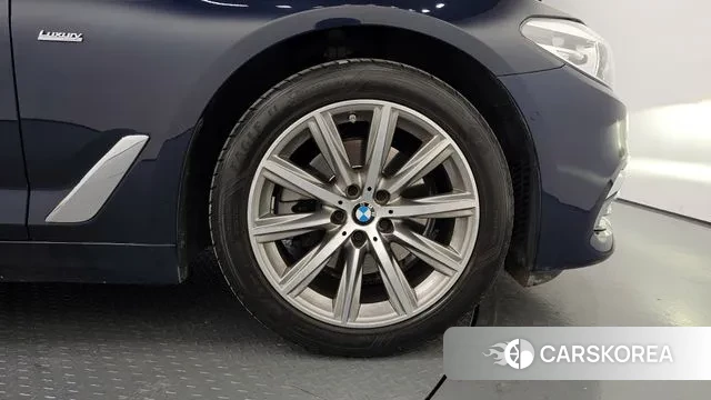 BMW 5 Series (G30) id 3520308 из Кореи 15