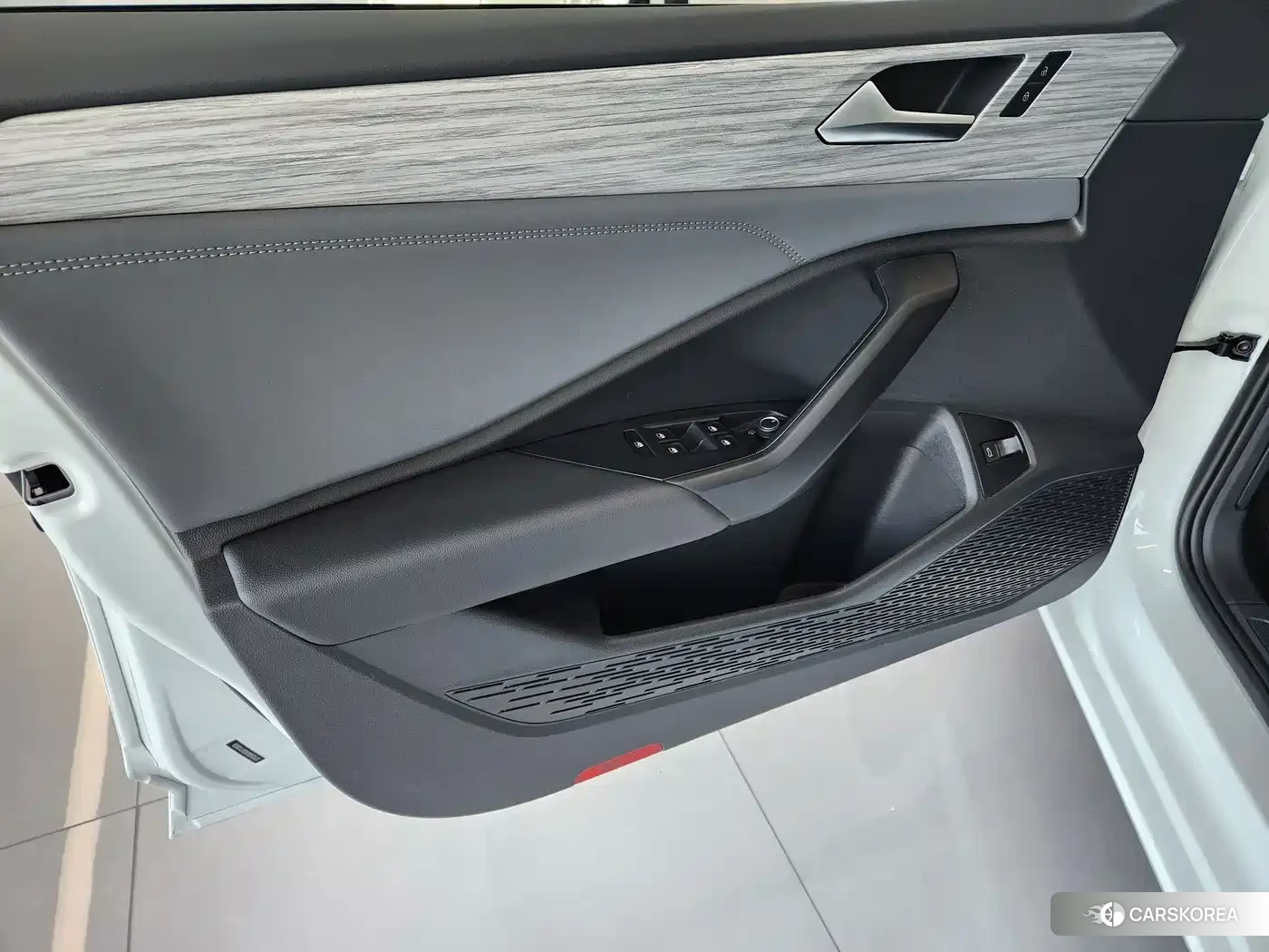 Volkswagen Sagitar id 4559720 из Китая 7