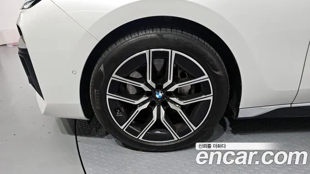 BMW 7 Series (G70) id 2878731 из Кореи 15