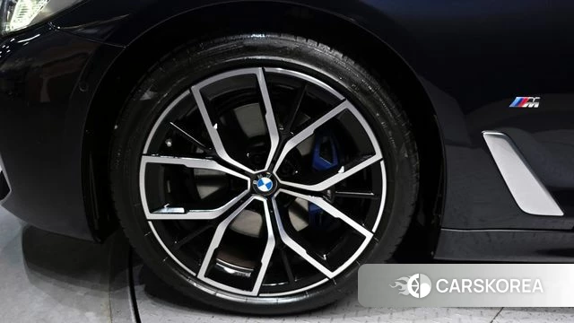 BMW 5 Series (G30) id 3915422 из Кореи 15