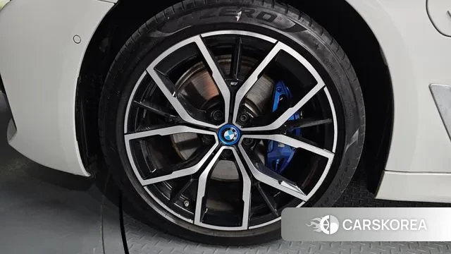 BMW 5 Series (G30) id 2884816 из Кореи 15