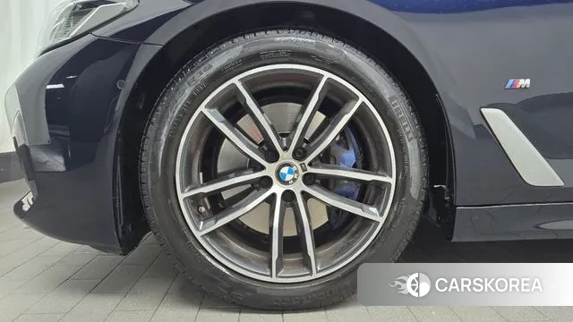 BMW 5 Series (G30) id 3416169 из Кореи 15