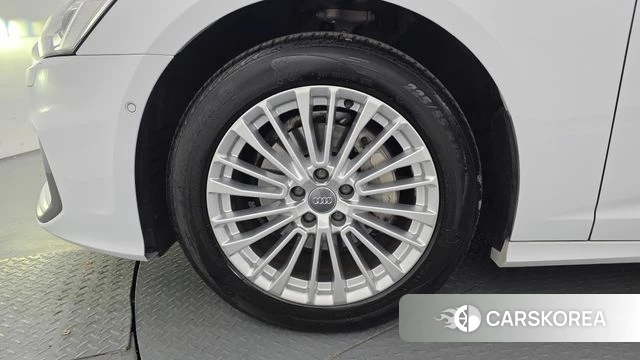 Audi A6 (C8) id 4196288 из Кореи 28