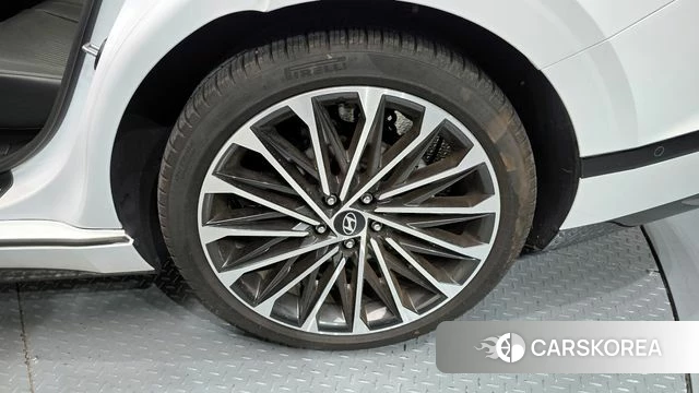 Hyundai Grandeur (GN7) id 3903047 из Кореи 15