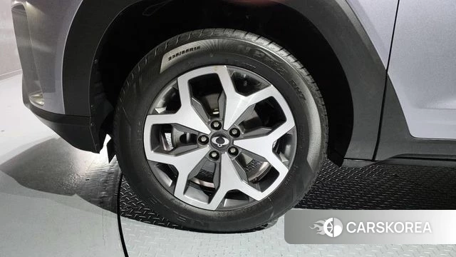 Ssangyong Torres id 3858778 из Кореи 15