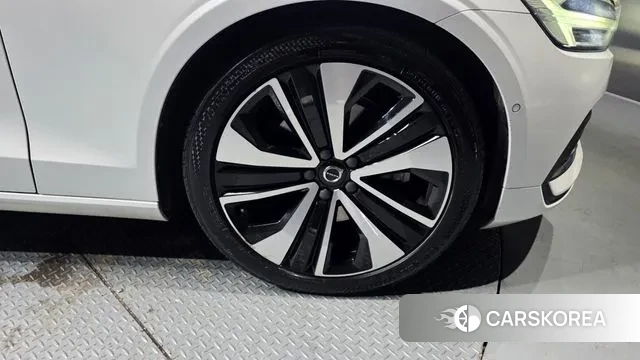 Volvo S60 3rd generation id 3644972 из Кореи 15