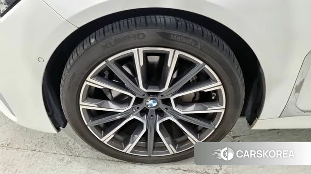 BMW 7 Series (G11) id 3923607 из Кореи 13