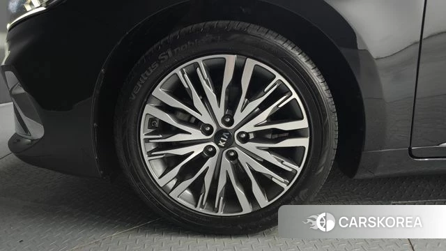 Kia K7 Premier Hybrid id 3905085 из Кореи 15