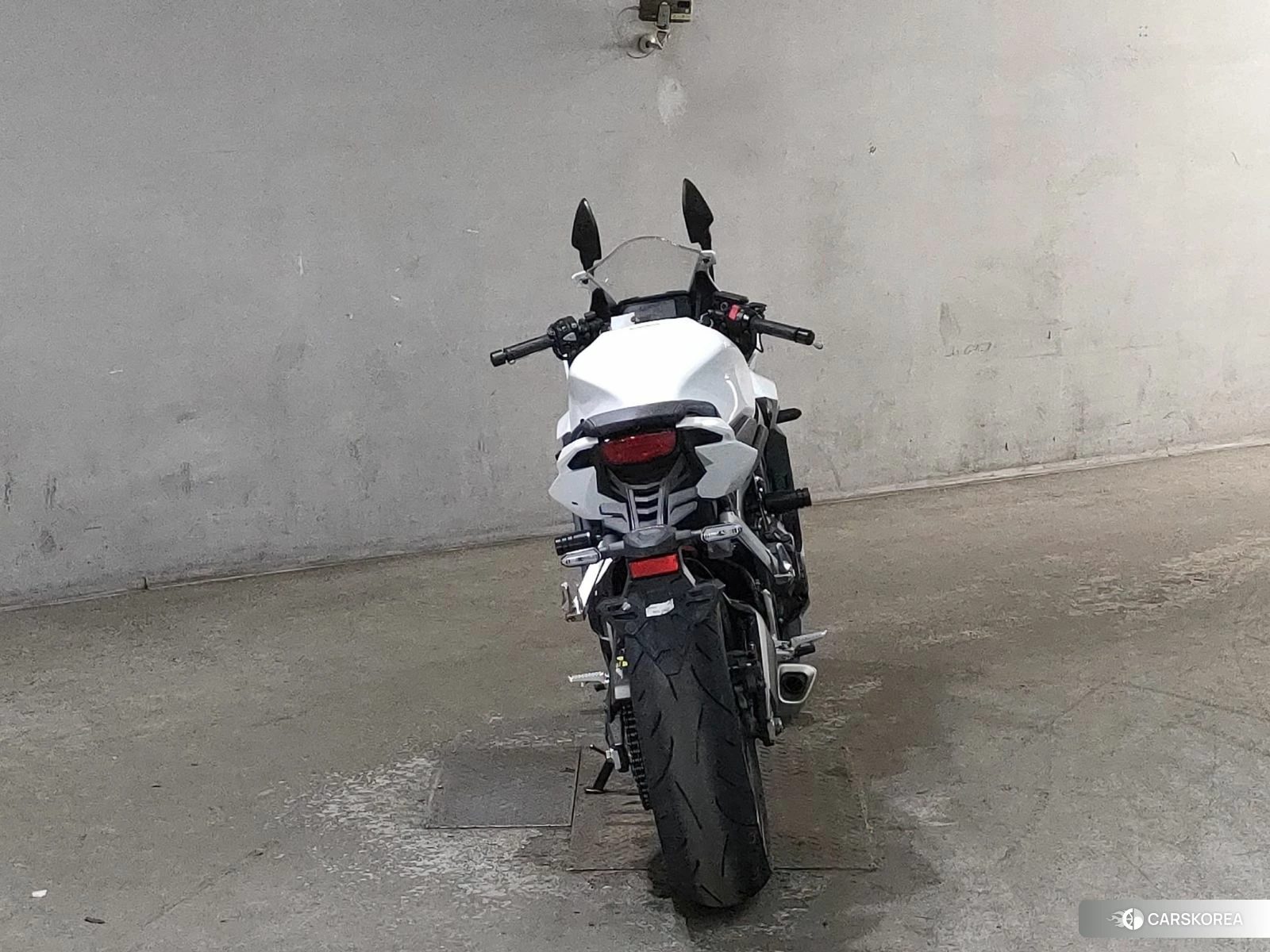 Проданный Honda CBR650R id 4184636 из Японии