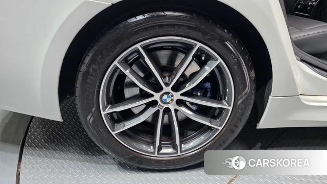 BMW 5 Series (G30) id 3897827 из Кореи 15