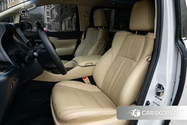 Toyota Wilfa id 4290047 из Китая 11