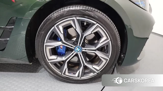 BMW i4 id 3472726 из Кореи 15