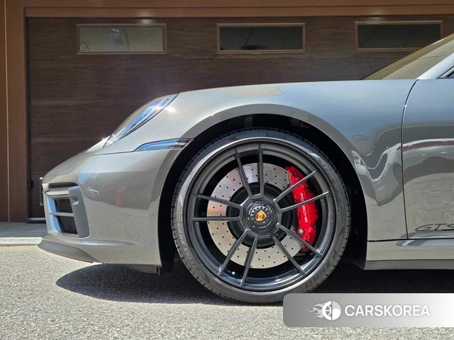 Porsche 911(992) id 4360183 из Кореи 15