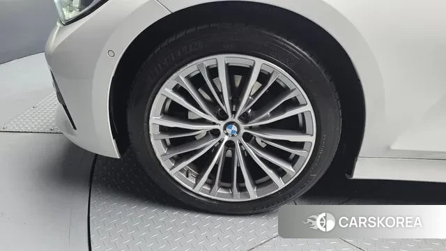 BMW 3 Series (G20) id 3546265 из Кореи 15