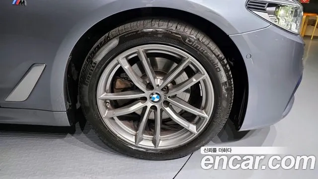 BMW 5 Series (G30) id 2916987 из Кореи 15