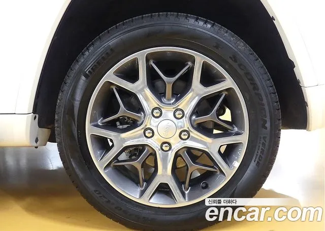 Jeep Grand Cherokee id 2502338 из Кореи 15