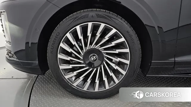 Hyundai Grandeur Hybrid (GN7) id 3158921 из Кореи 15