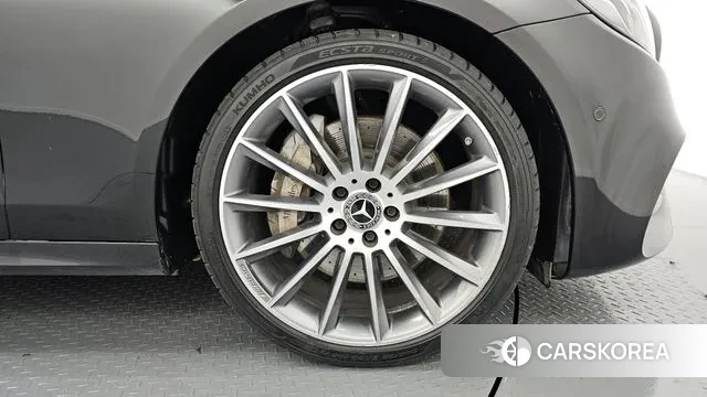 Mercedes-Benz E-Class W213 id 3608317 из Кореи 15