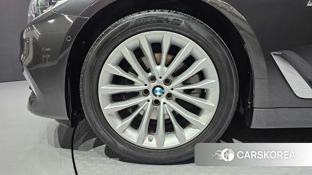 BMW 5 Series (G30) id 4663038 из Кореи 15