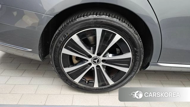 Mercedes-Benz E-Class W213 id 4459019 из Кореи 28