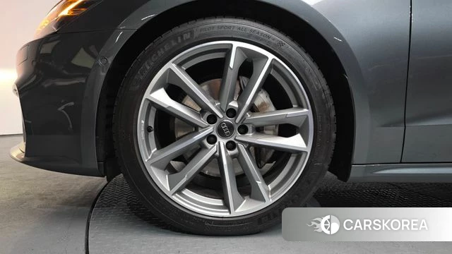 Audi A7 (4K) id 3915967 из Кореи 16