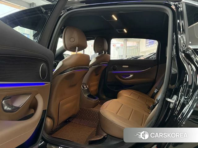 Mercedes-Benz E-class id 4272448 из Китая 19
