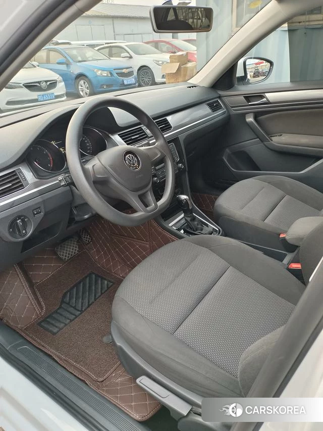 Volkswagen Bora 2021 Белый из Китая, фото 5