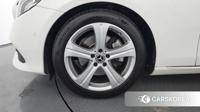 Mercedes-Benz E-Class W213 id 4620680 из Кореи 28