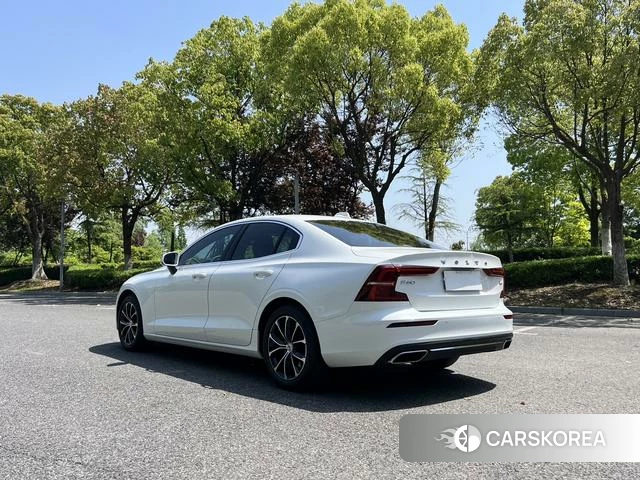 Volvo S60 id 4253818 из Китая 8