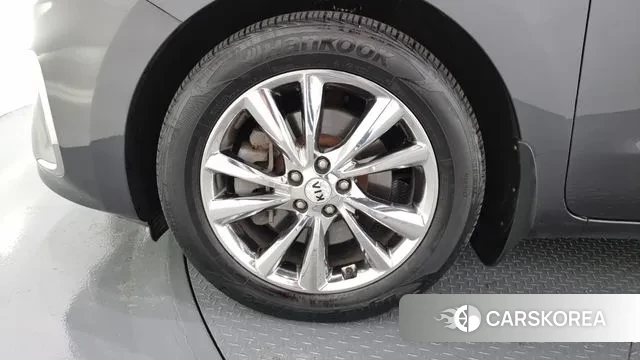 Kia The New Carnival id 3396641 из Кореи 15