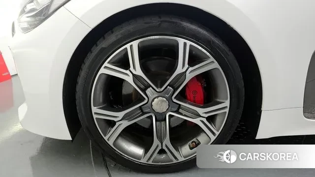 Kia Stinger id 3434754 из Кореи 15