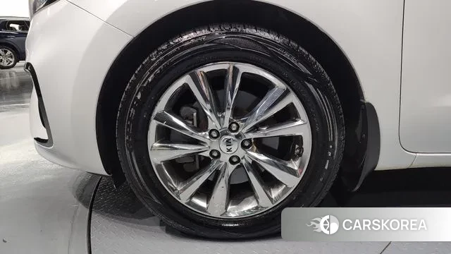 Kia The New Carnival id 3460136 из Кореи 15