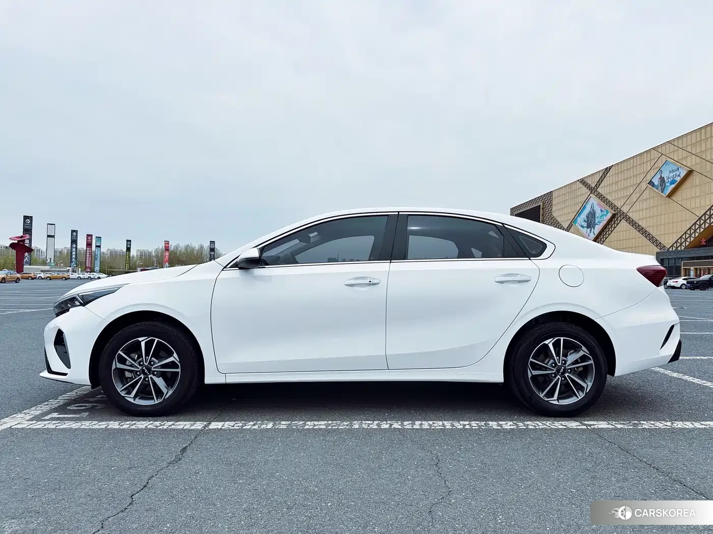 Kia K3 id 4538974 из Китая 16