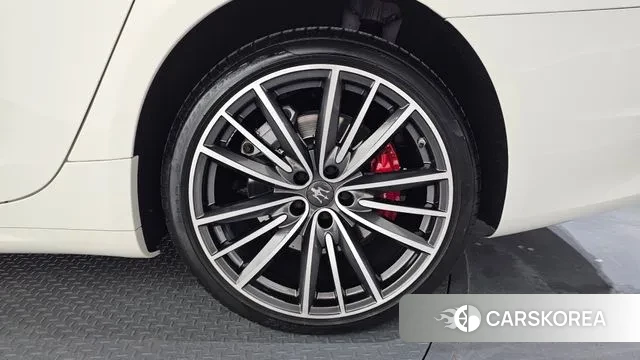 Maserati Quattroporte id 3765564 из Кореи 15