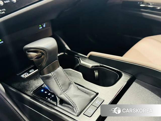 Lexus ES id 4207160 из Китая 20