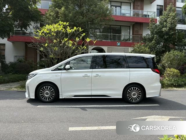 GAC Trumpchi Trumpchi M8 id 4254471 из Китая 21