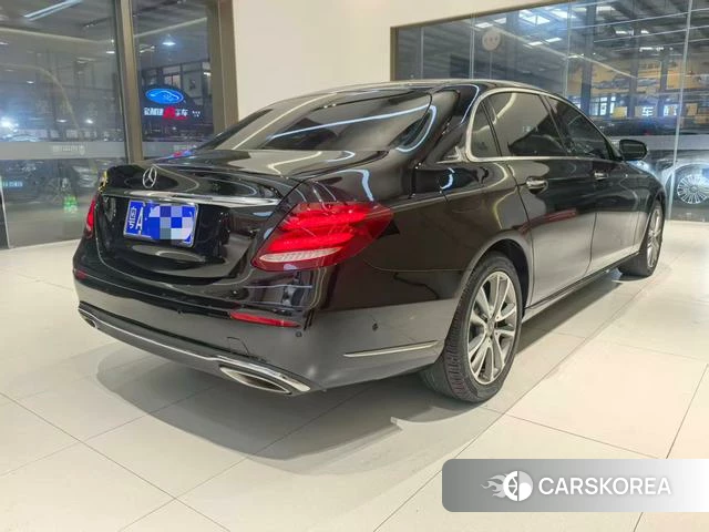 Mercedes-Benz E-class id 4221021 из Китая 7