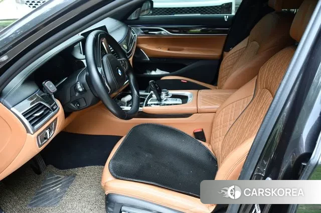 BMW 7 Series (G11) 2022 Серый из Кореи, фото 5