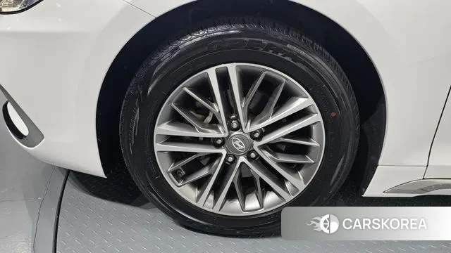 Hyundai Grandeur IG id 3018675 из Кореи 15