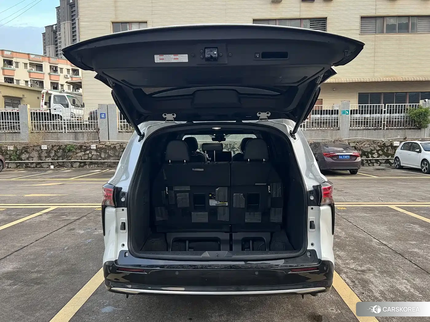 Toyota Sienna id 4599621 из Китая 15