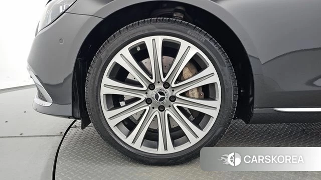 Mercedes-Benz E-Class W213 id 4631870 из Кореи 31