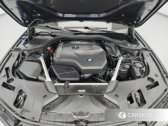 BMW 5 Series (G30) 2023 Черный из Кореи, фото 5