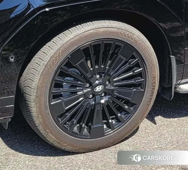 Hyundai Santa Fe (MX5) 2023 Черный из Кореи, фото 5